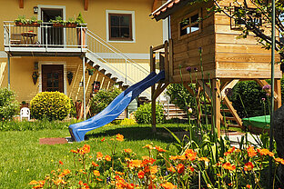 Garten-P5250794-Crop